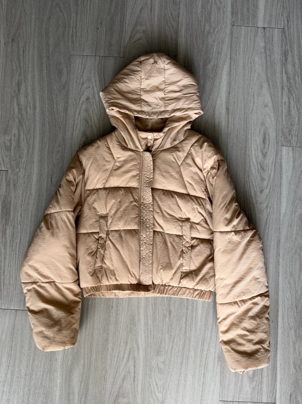 Cropped Hooded Puffer